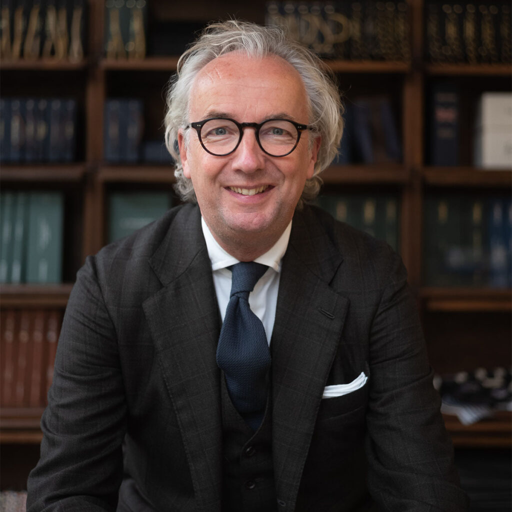 Marcel Marbus in zijn Dormeuil jasje